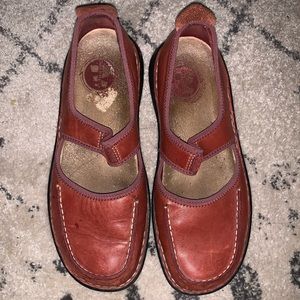 Women’s Merrell Mary Jane style shoe